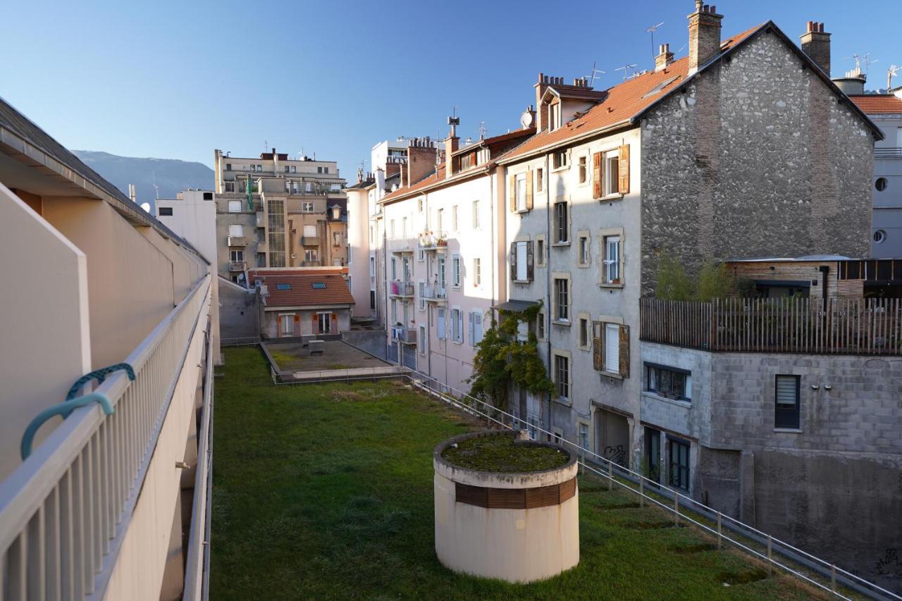 Studio Plein Centre Avec Garage, Piscine Et Gardien Apartment Grenoble Exterior photo